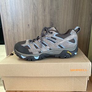 Merrell Women’s Moab 2 Waterproof Hiking Shoe